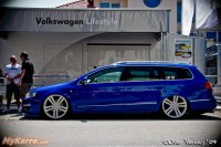 vw-passat blue